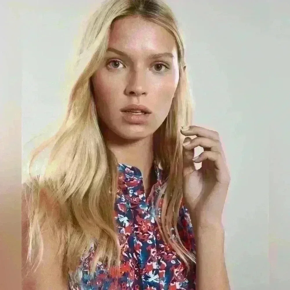 REISS Vali Ditsy Print Dress - Picture 4 of 7